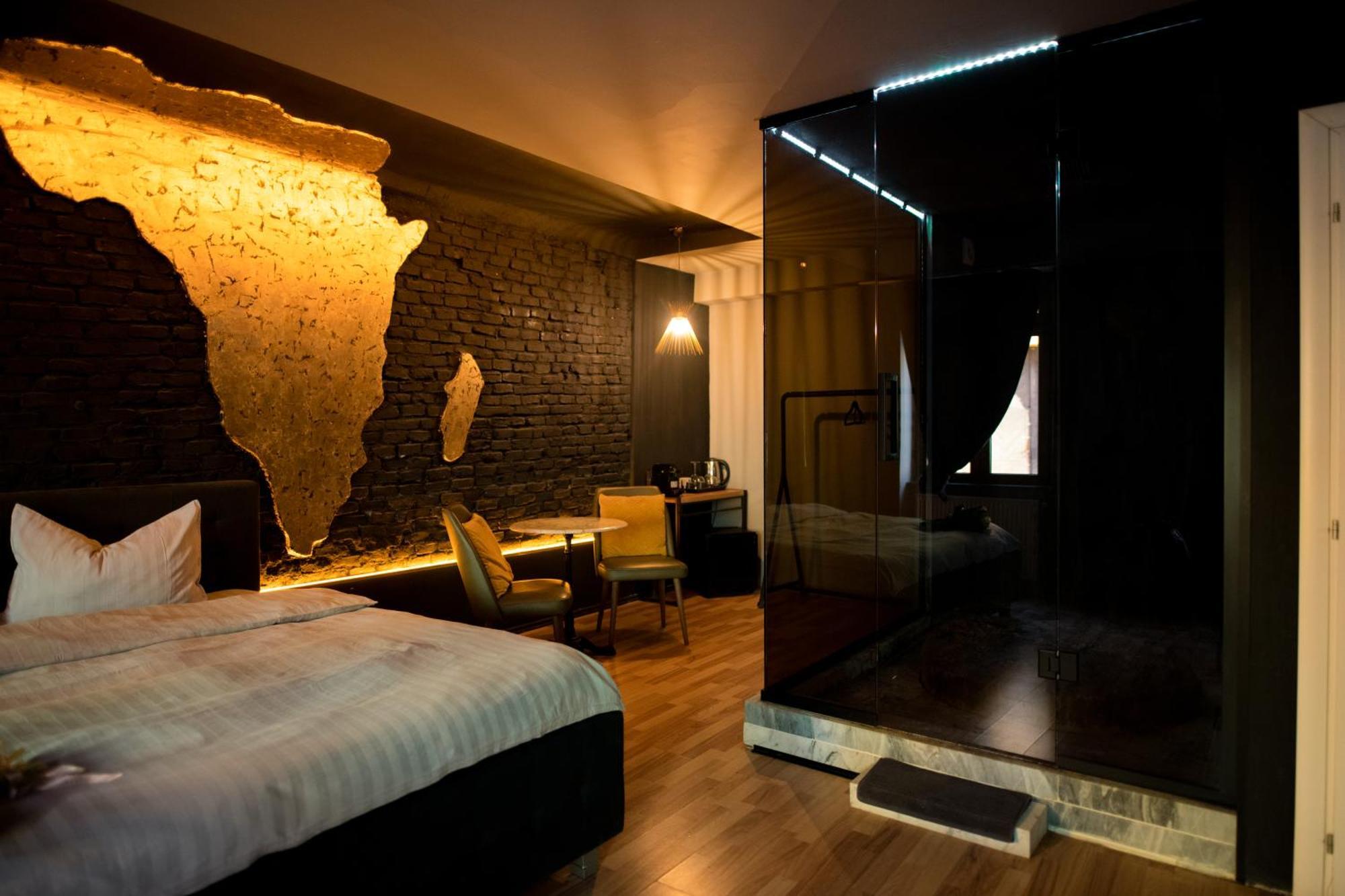 World Studio Africa Sibiu Luaran gambar